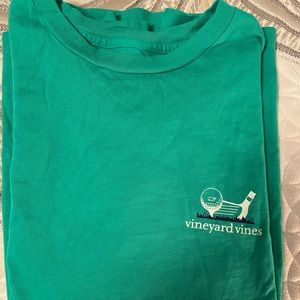 Vineyard vine t-shirt